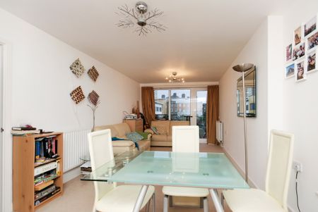 5 Tarves Way, Greenwich, SE10, London - Photo 2