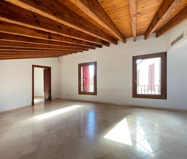 Apartamento de 3 dormitorios, balcón, sin muebles, soleado y con ca... - Photo 5