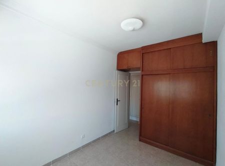 Almada, Setúbal Municipality - Photo 4