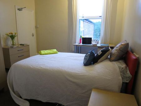 8 bedroom house to rent - Photo 2