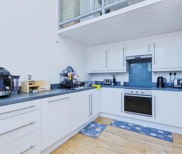 2 bedroom apartment to rent - Photo 4