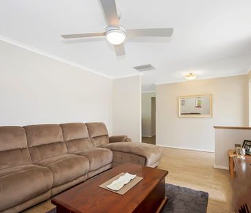 Homey and Charming - 3-Bedroom House - Photo 6