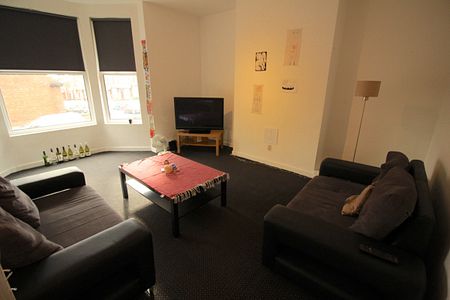 4 Bed - 5A Chestnut Avenue, Hyde Park, Leeds - LS6 1AZ - Student - Photo 3