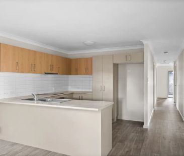 12 Salomon Court, Goodna QLD 4300 - Photo 2