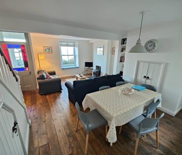 Newlyn, Penzance, TR18 - Photo 4