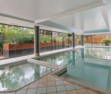 Studio apartment within walking distance to Hornsby station and shops - Photo 1