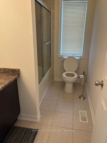 For Lease - 7 Village Gate Drive, Wasaga Beach, Ontario - Photo 5