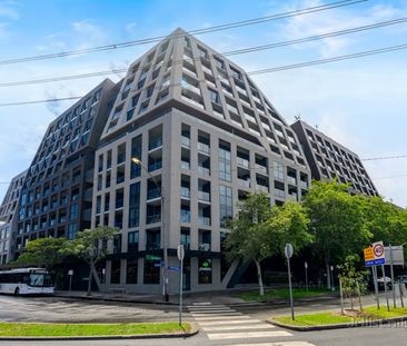 418/288 Adderley Street, West Melbourne VIC 3003 - Apartment For Re... - Photo 3