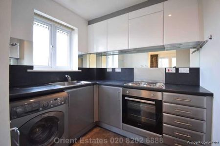 2 bedroom property to rent in London - Photo 4