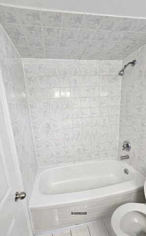 For Lease - 2 Maretta Avenue Unit# Basement #B, Toronto, Ontario - Photo 4