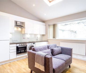 52 Bankfield Road, Huddersfield, HD1 - Photo 6