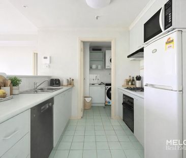 SPACIOUS SANCTUARY AT SOUTHBANK TOWER - WHITEGOODS ONLY - Photo 4