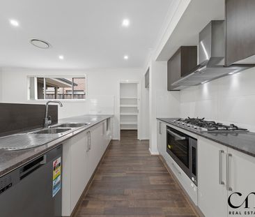 15 Hooper Road, Edmondson Park NSW 2174 - House For Rent | Domain - Photo 1
