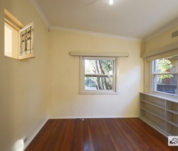Comfortable 4 Bedroom Family Home - Photo 6