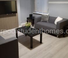 Jubilee Drive, Liverpool - Photo 1