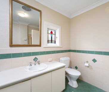 Close to Beaufort Cafe Strip @ $850 Per Week - Photo 1