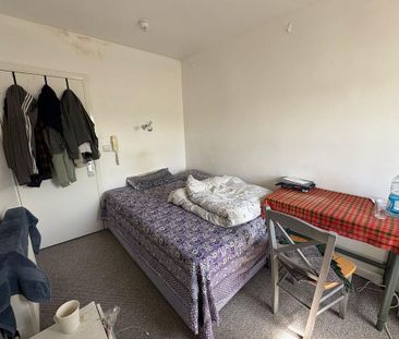 1 bedroom house of multiple occupation to rent - Photo 3