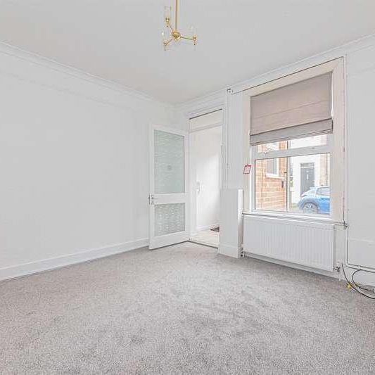 Mount Pleasant, Wokingham, RG41 - Photo 1