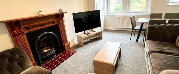 Hutchison Terrace - Photo 1