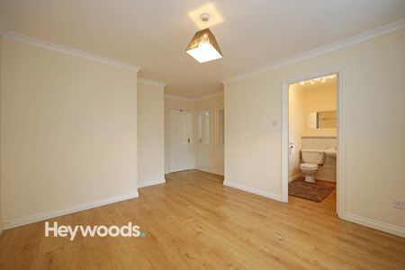 4 bedroom detached house to rent - Photo 4