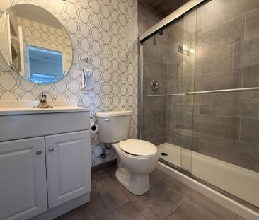 For Lease - 47 Davis Road Unit# Main, Aurora, Ontario - Photo 4