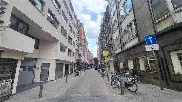 Appartement te huur - Photo 1