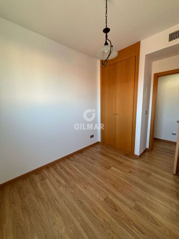 Piso en alquiler en Teatinos – Málaga | Gilmar Consulting Inmobiliario - Photo 2