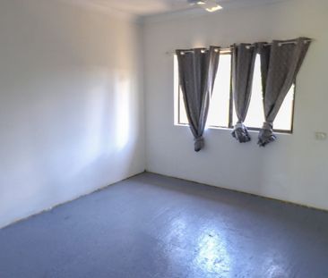 HOLT YOUR SEARCH..THIS COULD BE THE ONE - Photo 1