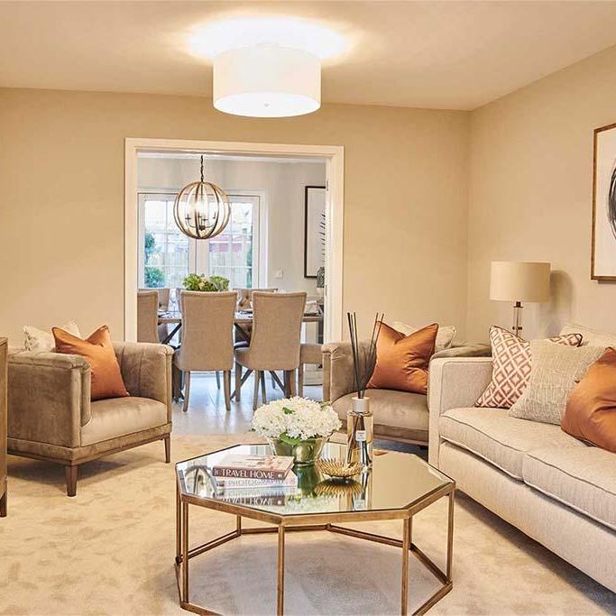 4 bedroom detached house to rent - Photo 1