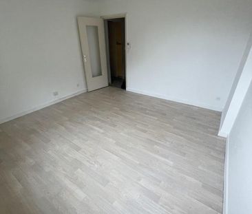 APPARTEMENT T4 3EME SANS ASCENSEUR CLAIX - Photo 6