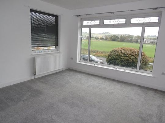 Royal Oak Avenue, BB1 - Photo 1