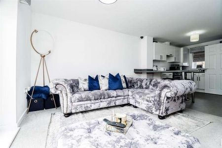 Horse Chestnut Close, Middlesbrough, TS8 - Photo 5