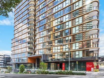 Experience premier luxury in St Leonards - Photo 1