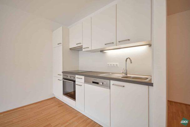 Ruhelage: 2-Zimmer Wohnung mit großer Loggia - Photo 1