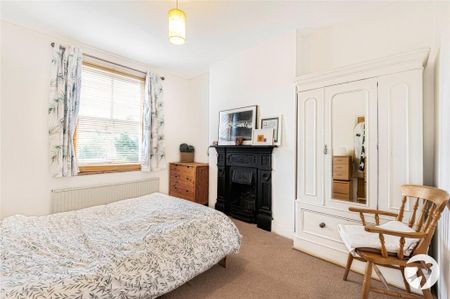1 bedroom semi-detached house to rent - Photo 2