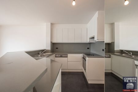 Ongemeubeld, ruim 3 SK-appartement op de Lippenslaan - Photo 2