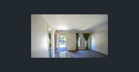 Fully Furnished 4-Bedroom Home for Rent in Deer Park, VIC 3023 - Photo 2