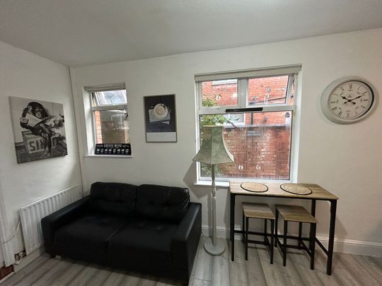 Cross Road Room 3 - Photo 1