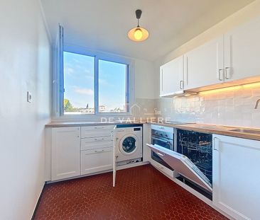 Location Appartement 2 pièces 46m² NANTERRE 92000 - Photo 5