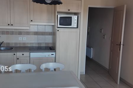 MALLEMORT - DOMAINE DE PONT ROYAL. APPARTEMENT T3 de 47.70m2 - Photo 4