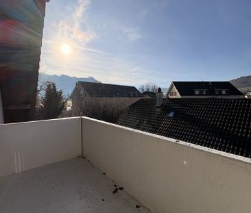 Generous living in charming style - Photo 5