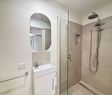 Beautifully Renovated Duplex - Photo 6