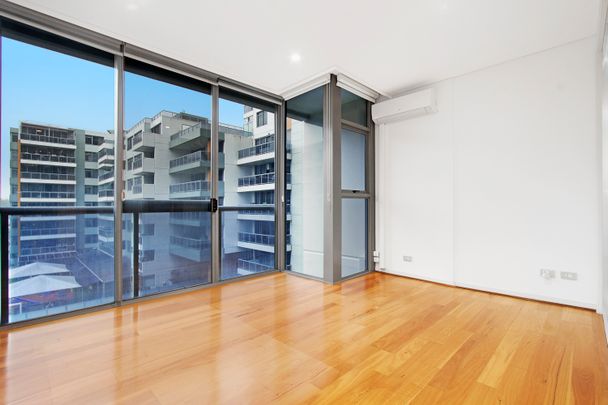 614/6 Lachlan Street, Waterloo NSW 2017 - Apartment For Rent | Domain - Photo 1