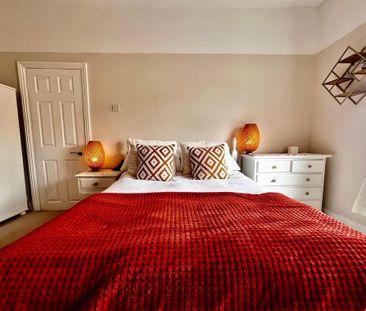 2 bedroom terraced house to rent - Photo 3