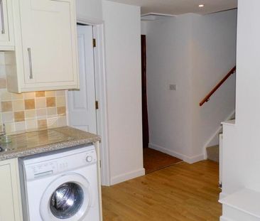3 bedroom flat to rent - Photo 5