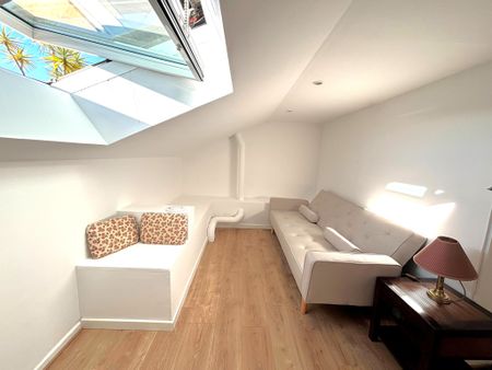 Location Appartement 4 pièces 95m² CASSIS 13260 - Photo 3