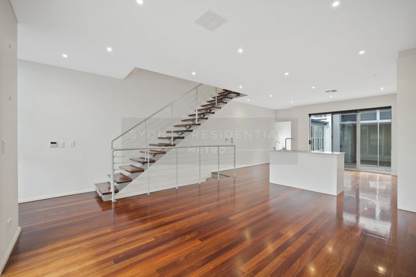 23A Mount Street, Pyrmont NSW 2009 - Townhouse For Rent | Domain - Photo 1