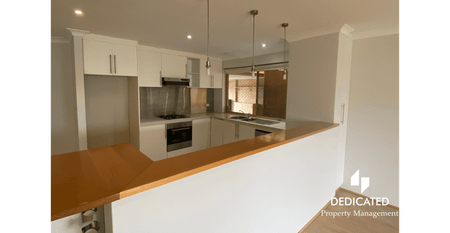 Spacious Home in a Quiet Morley Cul-de-Sac - Photo 2