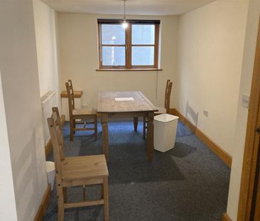 Johnny Ball Lane, Bristol - Photo 2