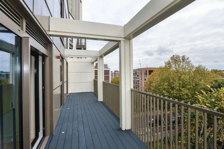 2 bedroom flat to rent - Photo 2
